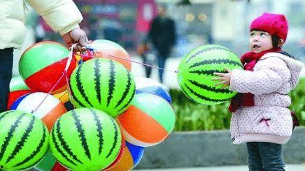 8月娱乐吃瓜,瓜田李下，明星秘闻大揭秘